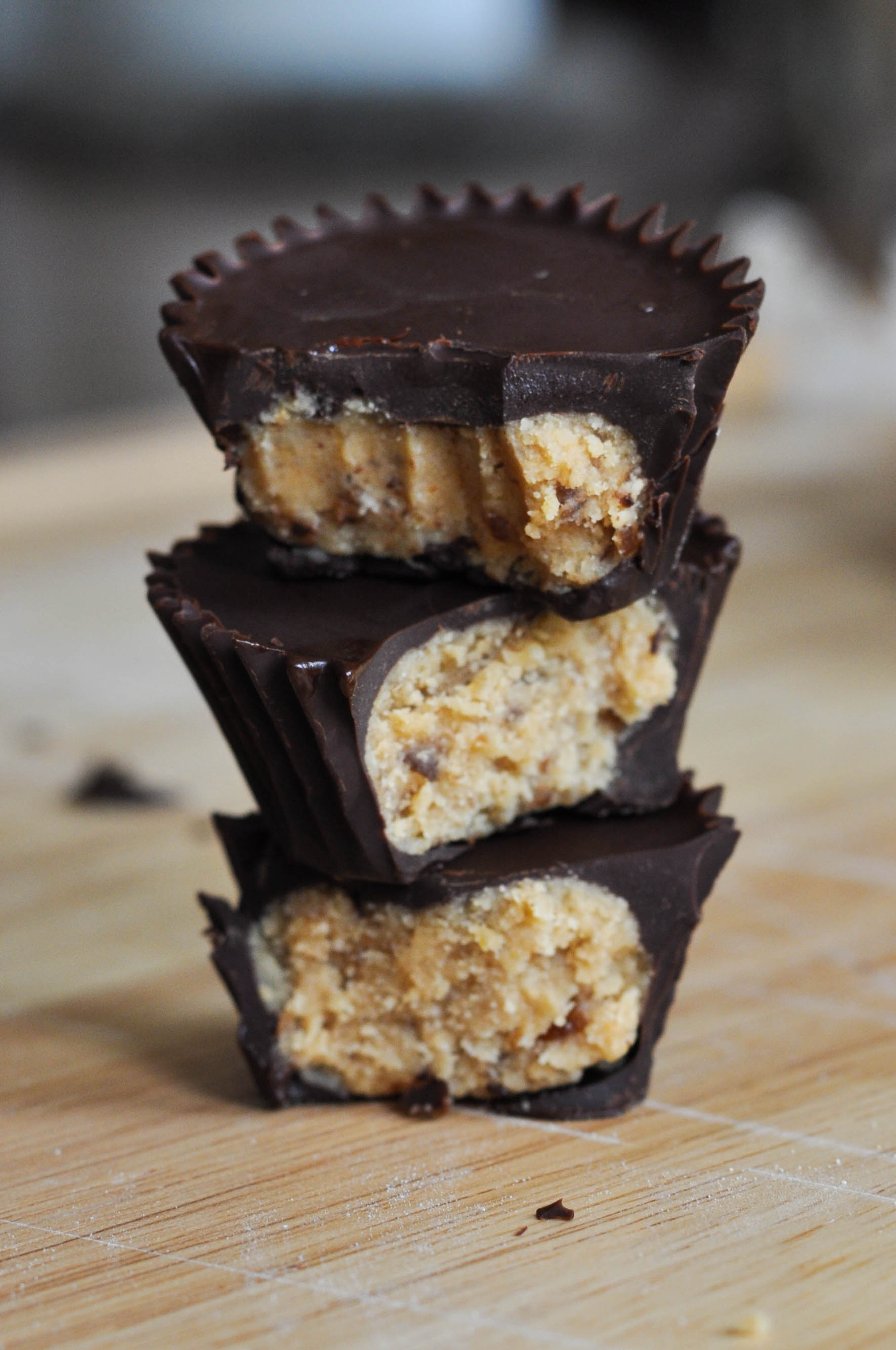 Homemade Peanut Butter Cups http://www.thescratchartist.com/