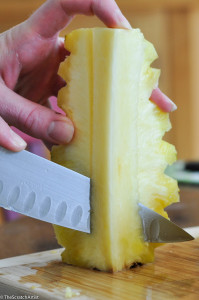 How to Cut a Pineapple - The Scratch Artist