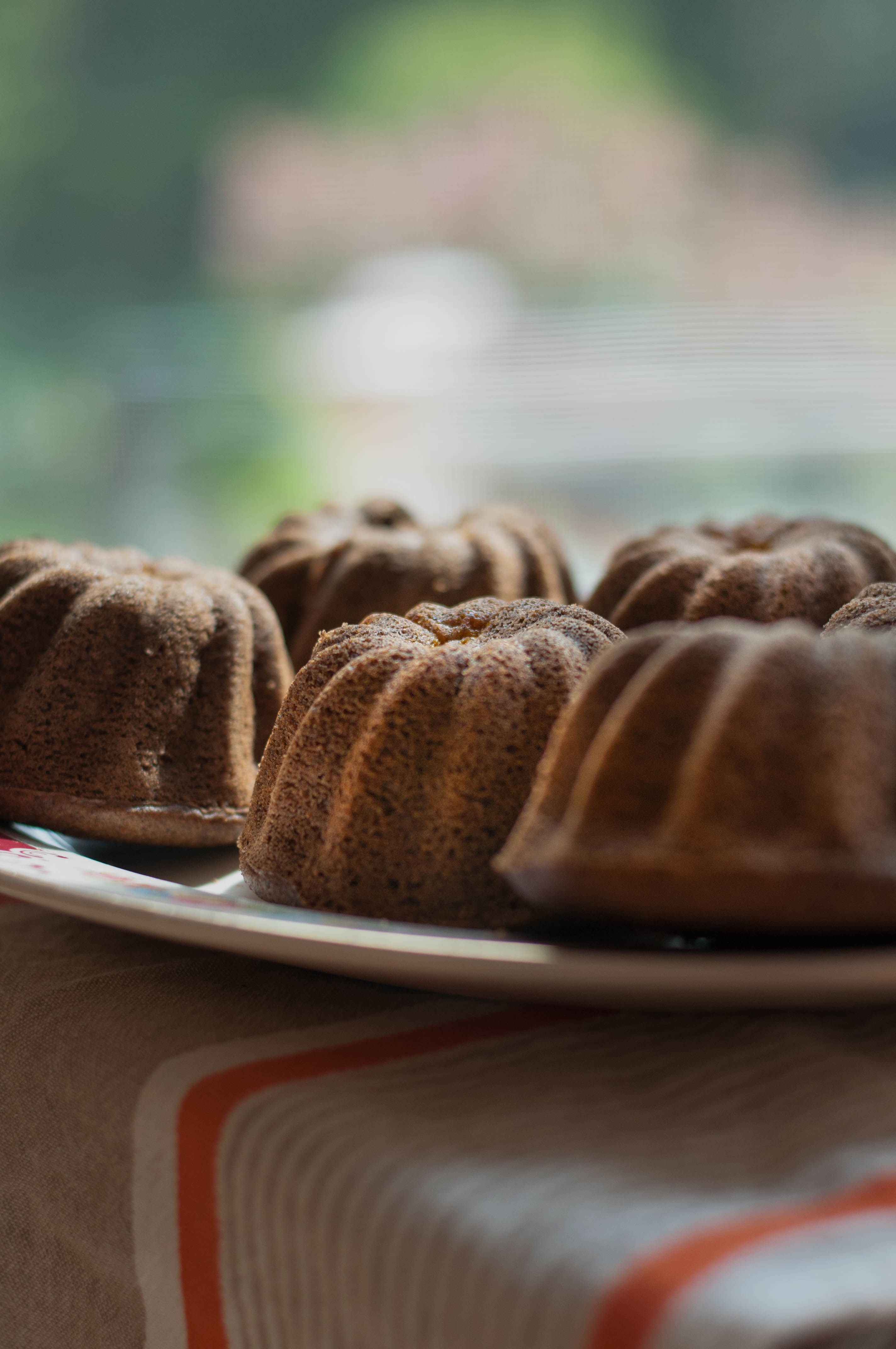 Mini Buttercup Squash Spice Cakes - The Scratch Artist #Vegan #Vegandessert