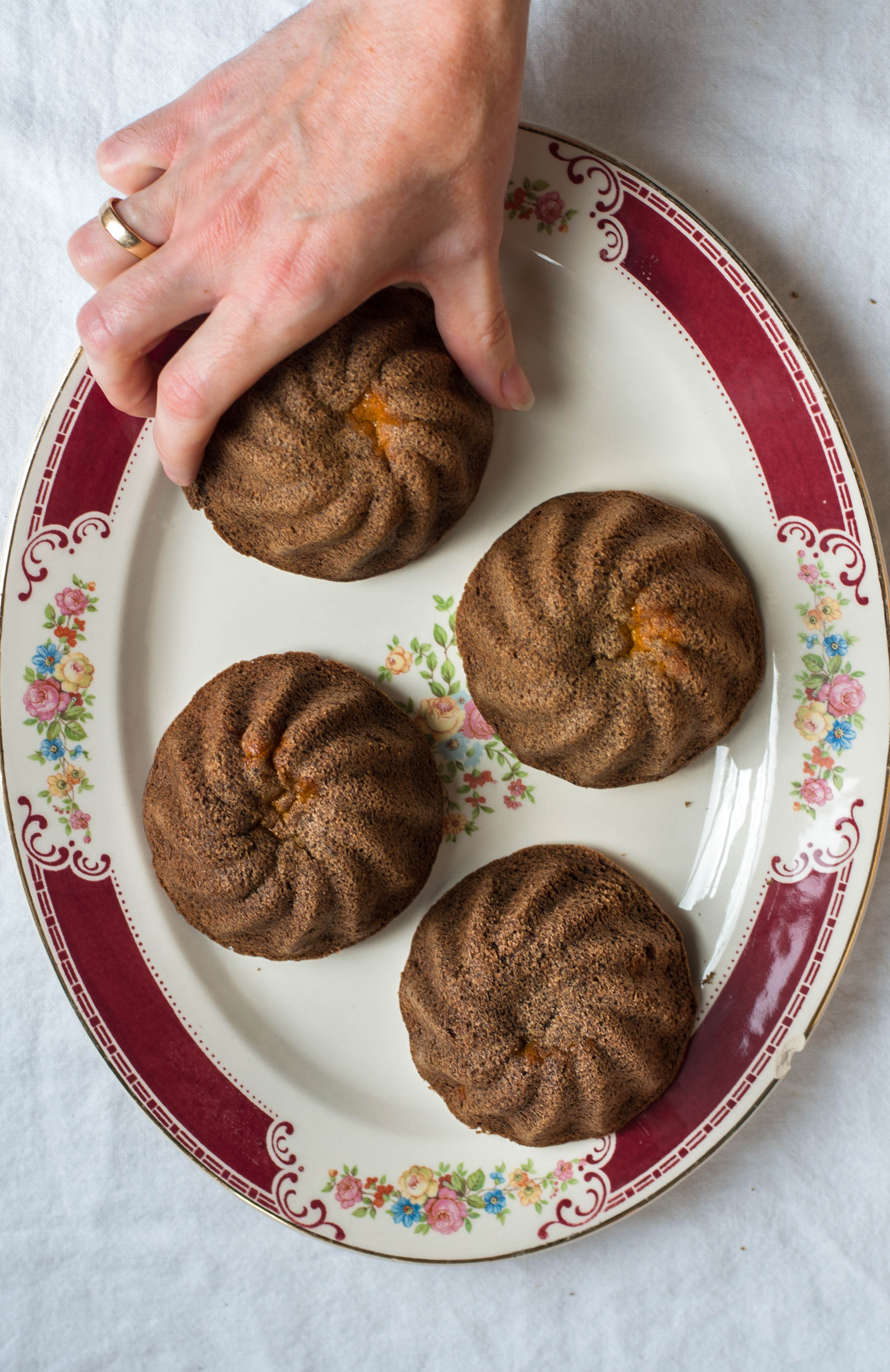 Mini Buttercup Squash Spice Cakes - The Scratch Artist