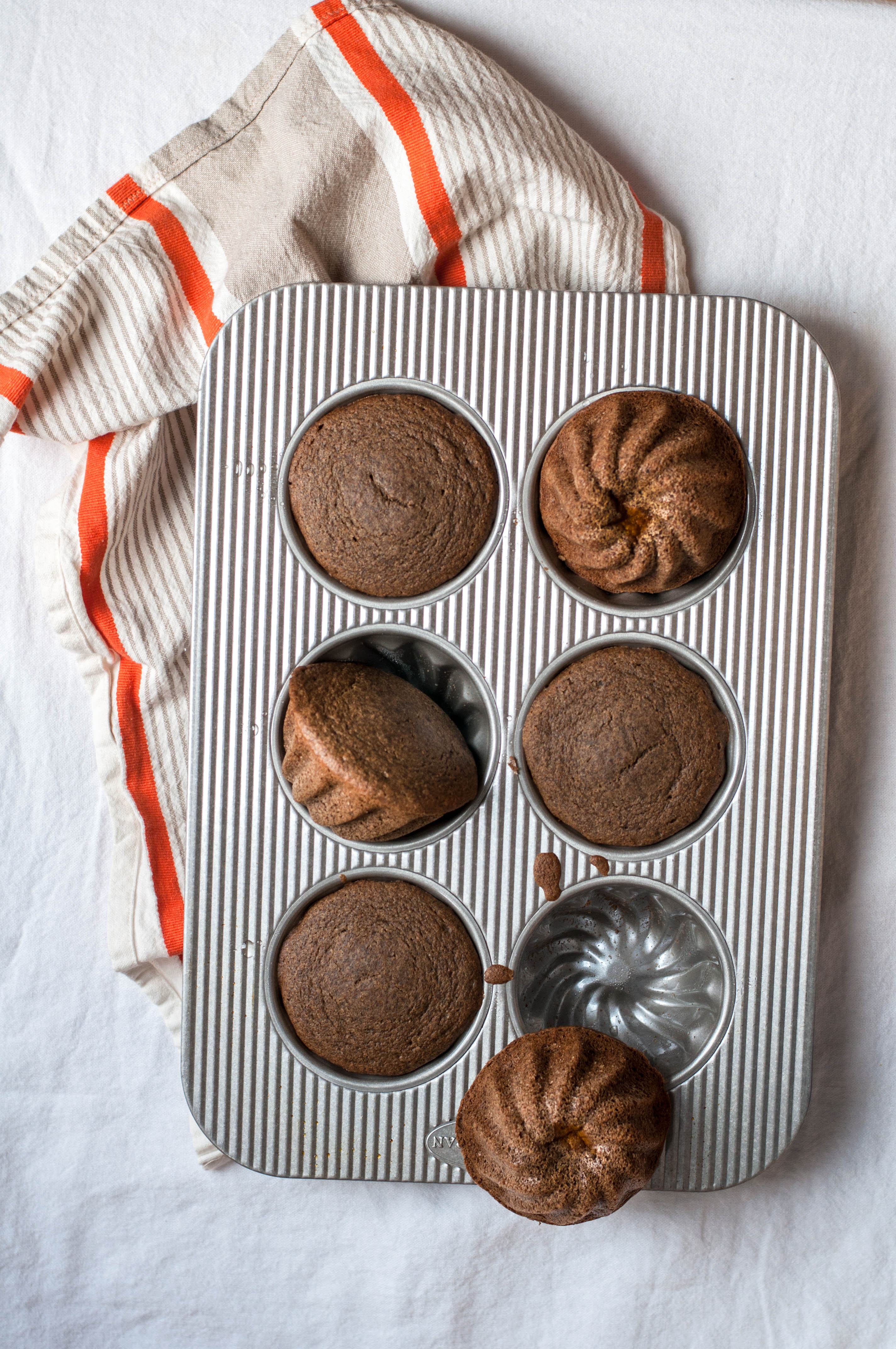 Mini Buttercup Squash Spice Cakes - The Scratch Artist